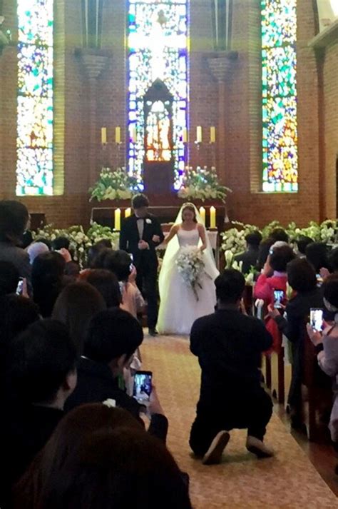 Bada gets married surrounded by her SM family ~ Netizen Buzz