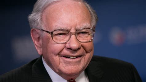 This 1 Mental Habit Helped Make Warren Buffett A Billionaire