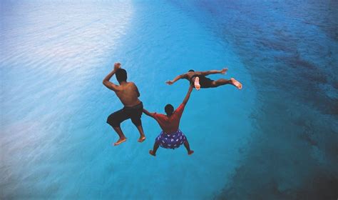 Samoa Diving Into Manus Island Harbor Paradises