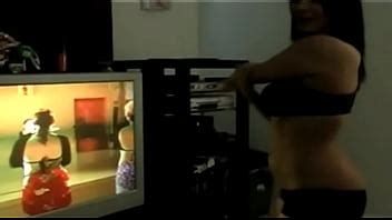 Grande juggs morena esposa la danza del vientre y la masturbación XVIDEOS