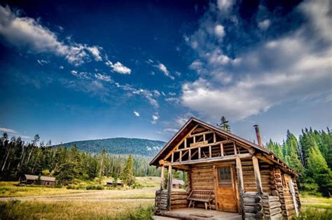 Dude Ranch Vacations Near Yellowstone National Park