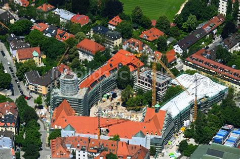 München aus der Vogelperspektive Baustelle zur Sanierung des Staatl