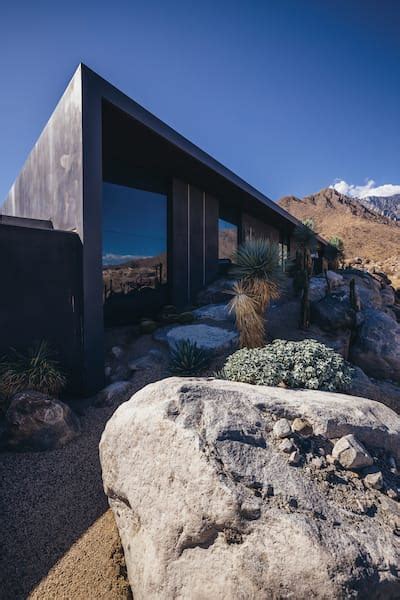 Landscape Architects Design to Please the Senses in Palm Springs