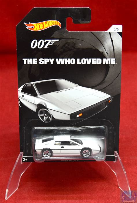 Hot Spot Collectibles And Toys The Spy Who Loved Me Lotus Esprit Si