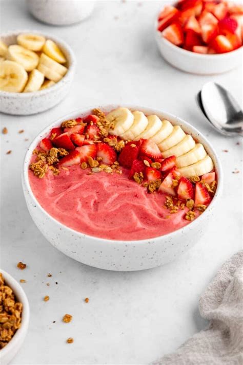 Strawberry Banana Smoothie Bowl Purely Kaylie