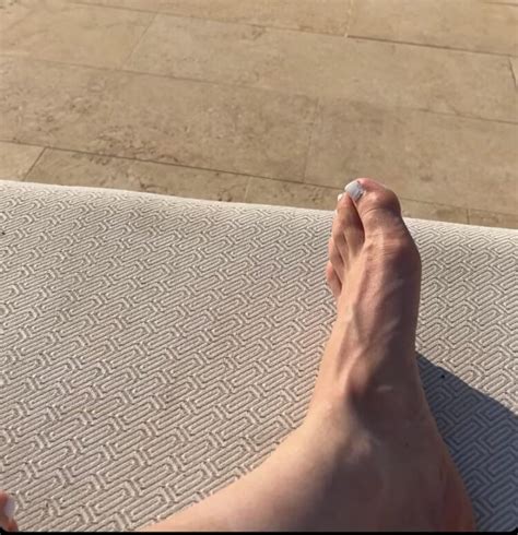 It Sarah Feet