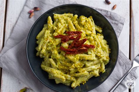 Ricetta Pasta Al Pesto Di Pistacchi La Ricetta Di GialloZafferano