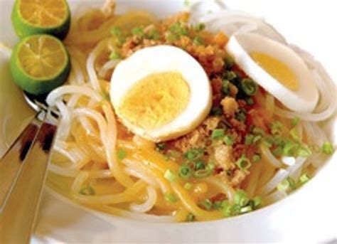 Pancit Luglug Pinoy Style Recipe by Shalina - CookEatShare