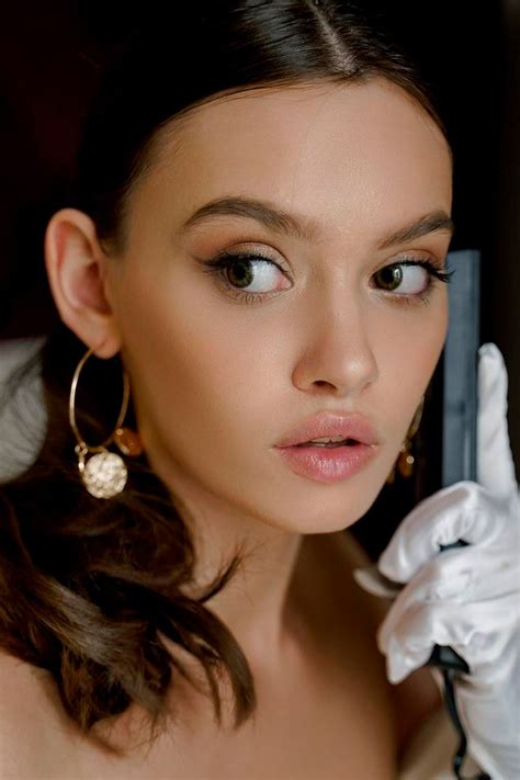 All About Nude Makeup Inspiration And Tutorials