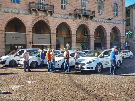 Sanremo corsia preferenziale per i taxi in via Roma Dov è Riviera24