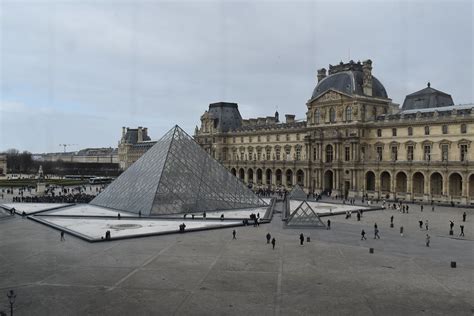 Louvre Museum Second Look Luis Partida Flickr