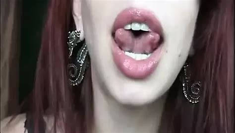 Free Split Tongue Porn Videos XHamster