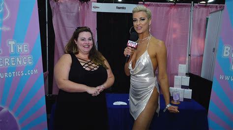 Naked News Beautiful Nudes Hot Naked Females Nude Weather Girls