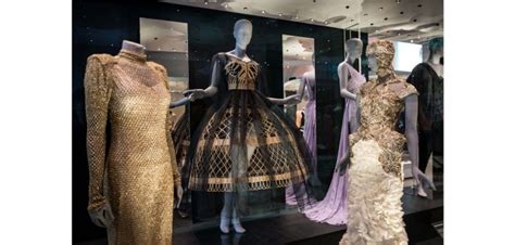 Undressed La Grande Exposition De Lingerie Londres