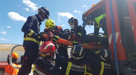 Muere Un Hombre Tras Quedar Atrapado En Su Vehículo En Un Accidente En