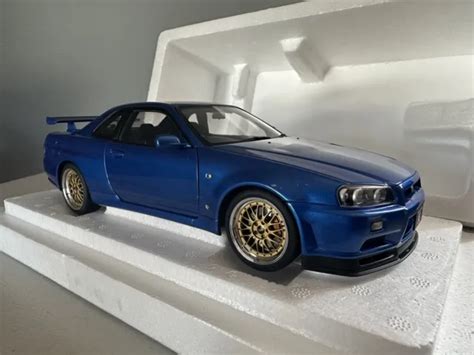 Autoart Nissan Skyline Gt R R V Spec Ii Bayside Blue Gold