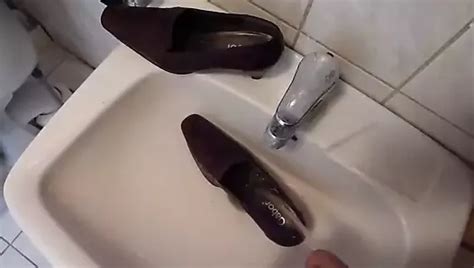 Piss In Wifes Old Fabric Shoe Free Man Porn B8 XHamster