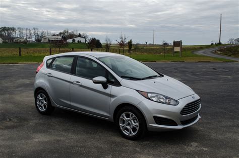 Ford Fiesta Sedan sedan Photos, and Specs. Find Ford Fiesta Sedan and ...