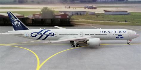 Phoenix Klm Boeing B Er Ph Bvd Skyteam Wings