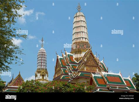 Wat Chakrawat Thailand Bangkok Stock Photo Alamy