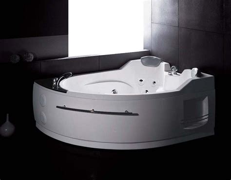 Как выбрать гидромассажные ванны-джакузи: отзывы и фото