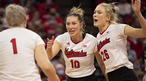 Lindsay Krause Volleyball University Of Nebraska Official