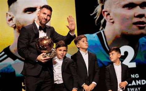 Lionel Messi Conquista A Oitava Bola De Ouro E Se Consagra Como Maior