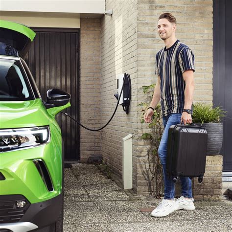 Elektrische Bedrijfswagen Thuis Opladen Hoe Werkt Dat Eneco Emobility