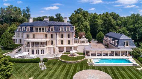 Mega Mansion in Washington D.C. Suburb [5464 × 3070][OC] : Houseporn