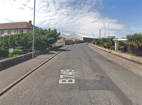 Man stabbed at Troon Harbour with ‘unknown sharp implement’ as police ...