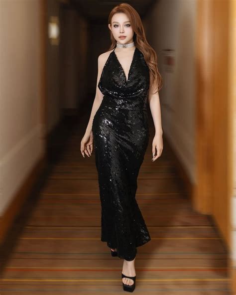 C C C U Hot Girl Tu I T Hi N T I Visual Ng B Ng Th I Gian Style Sang Chu N Ph B