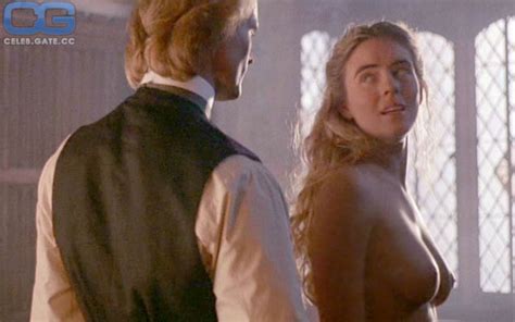 Elizabeth Hurley Nude Pictures Onlyfans Leaks Playboy Photos Sex Scene Uncensored