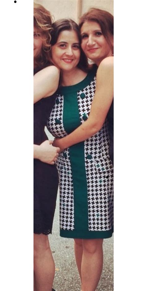 Handful Milf Scrolller