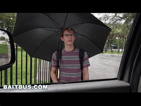 BAITBUS Darron Bluu Goes Gay For Pay With Nerdy Twink Archie Bakk XVIDEOS