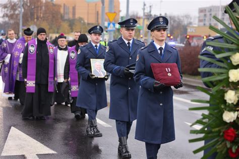 Pogrzeb policjanta zastrzelonego we Wrocławiu Ireneusza Michalaka poż