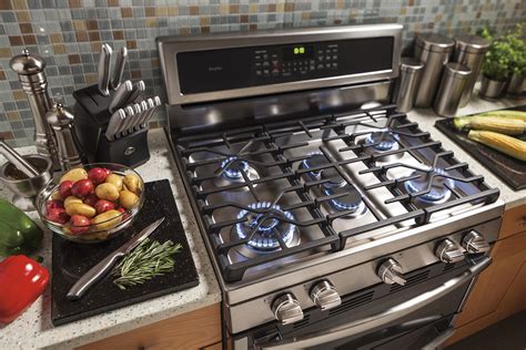 12 Best Gas Ranges to Buy in 2022 : Buyer's Guide and Reviews