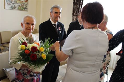 W Mi O Ci I Zaufaniu Prze Yli P Wieku Kolejne Pary Z K Dzierzyna