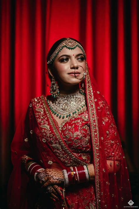 Bridal Portraits Poses Indoor Indian Bride Poses Indian Bride