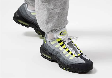 Nike Air Max 95 Og Neon Ct1689 001 Release Date