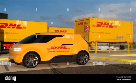 Porsche Vision Renndienst - an electric van by Porsche with DHL logo ...