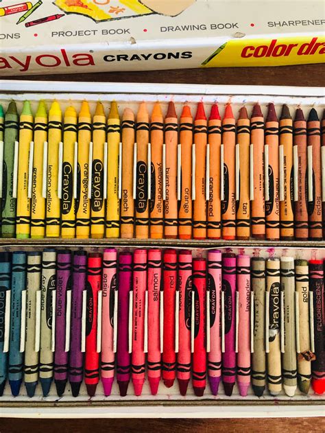 Vintage Crayola Coloring Set 1950 S Crayons Vintage Art Etsy