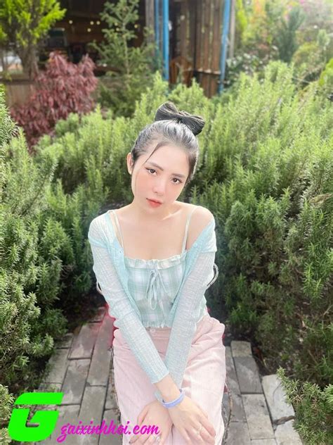 Hot Girl Ch H Ng Tr N M Y N Ti P Vi N H Ng Kh Ng V N Ng I M