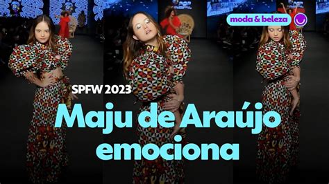 Vídeo Maju de Araújo modelo Síndrome de Down desfila na SPFW