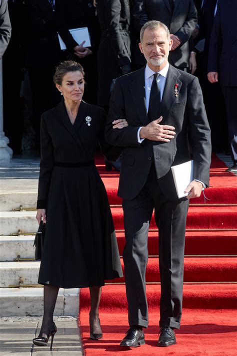 Photo La Reine Letizia Et Le Roi Felipe VI D Espagne Sorties Des