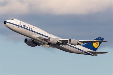 Jumbo Return: Lufthansa Planning Many 747 Routes From October