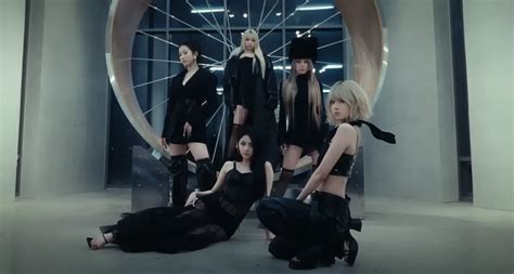 Le Sserafim Announces First World Tour Easy Crazy Hot Kpopping