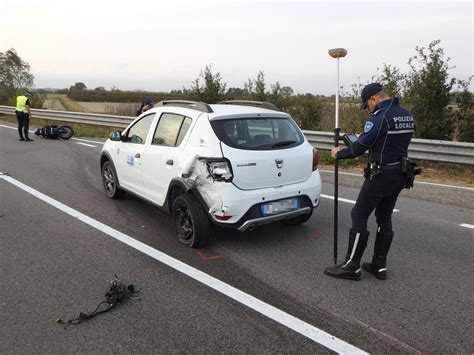 Muore a 36 anni nel tragico incidente in moto ad Alfonsine è caccia ai