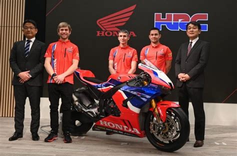 Honda Rilis Worldsbk Team Hrc Di Tokyo Motorrio