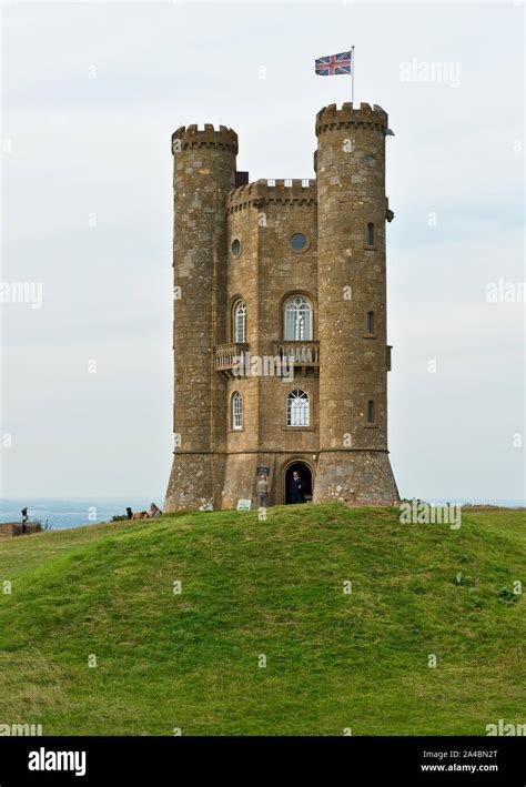 Broadway Tower Cotswolds Worcestershire England Stock Photo Alamy