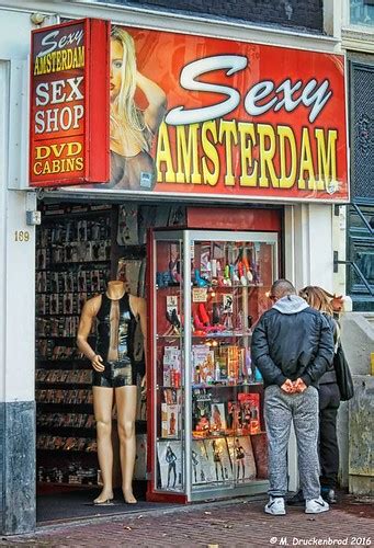 Sex Shop In De Wallen The Red Light District Of Amsterdam… Flickr